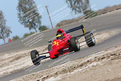 media/May-01-2022-CalClub SCCA (Sun) [[03a481c204]]/Group 6/Qualifying (I5)/